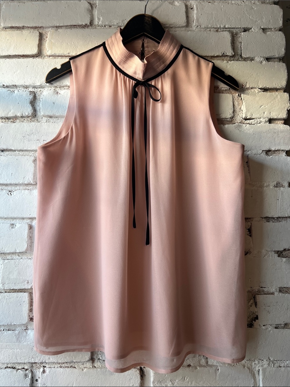 Sleeveless Pink Tie-Neck Blouse Karl lagerfeld Princess blouse